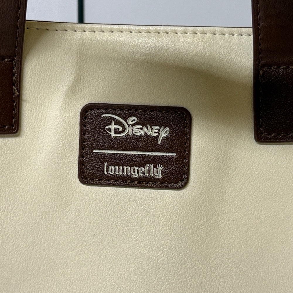 ⭐️Loungefly Disney Winnie the Pooh Group Hug satchel bag - Picture 5 of 13